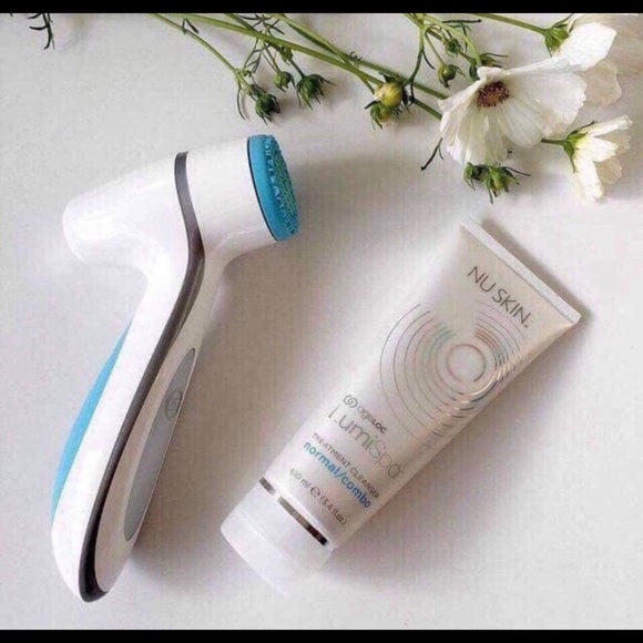 NU SKIN nu skin ageLOC LumiSpa Debut Kit Normal/Combo New in Box